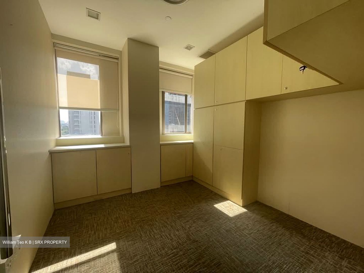 International Building (D9), Office #579080761